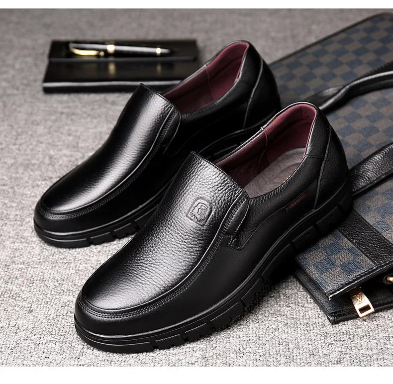 Noxwear - Summer New Men Leather Shoes soft soled