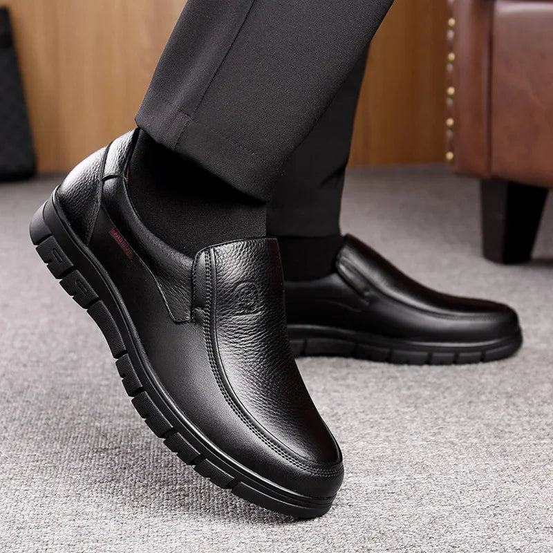 Noxwear - Summer New Men Leather Shoes soft soled