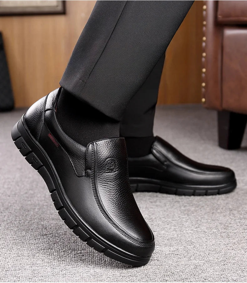 Noxwear - Summer New Men Leather Shoes soft soled